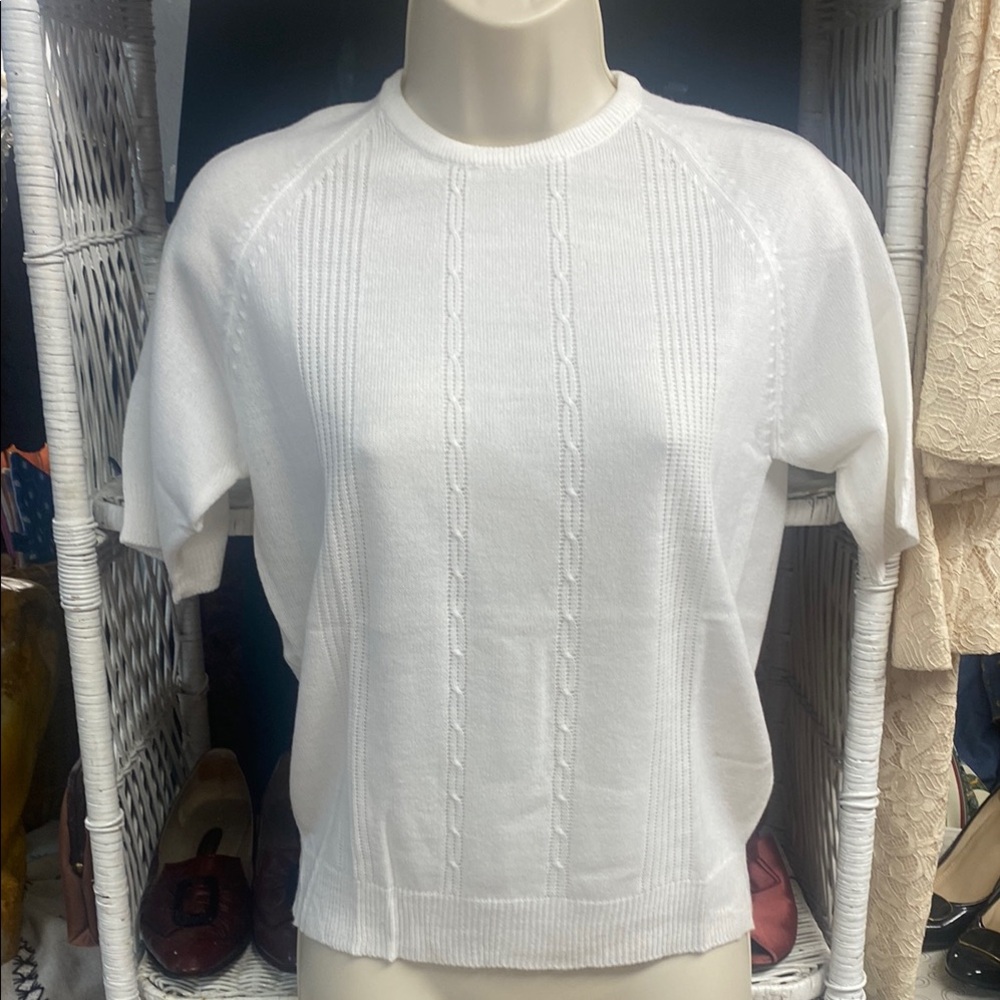 Vintage 60’s- Helen Sue- White Short Sleeve, Acrylic  Knit Sweater - 34